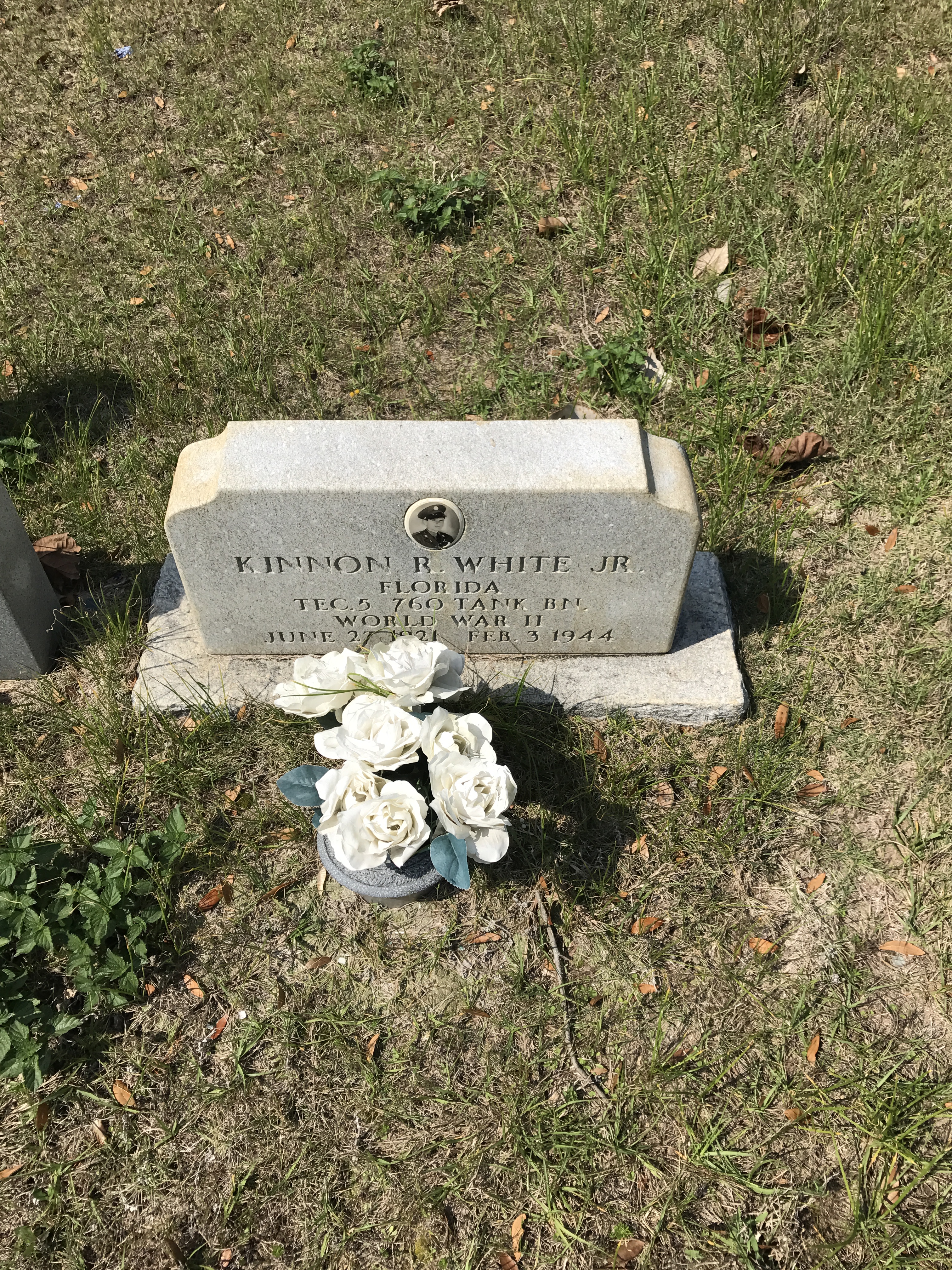 Kinnon R.   Jr. White